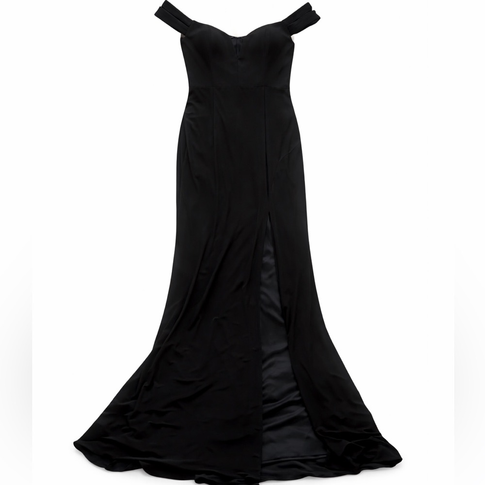 Aqua Formal Black Off-Shoulder Evening Gown – Size 8